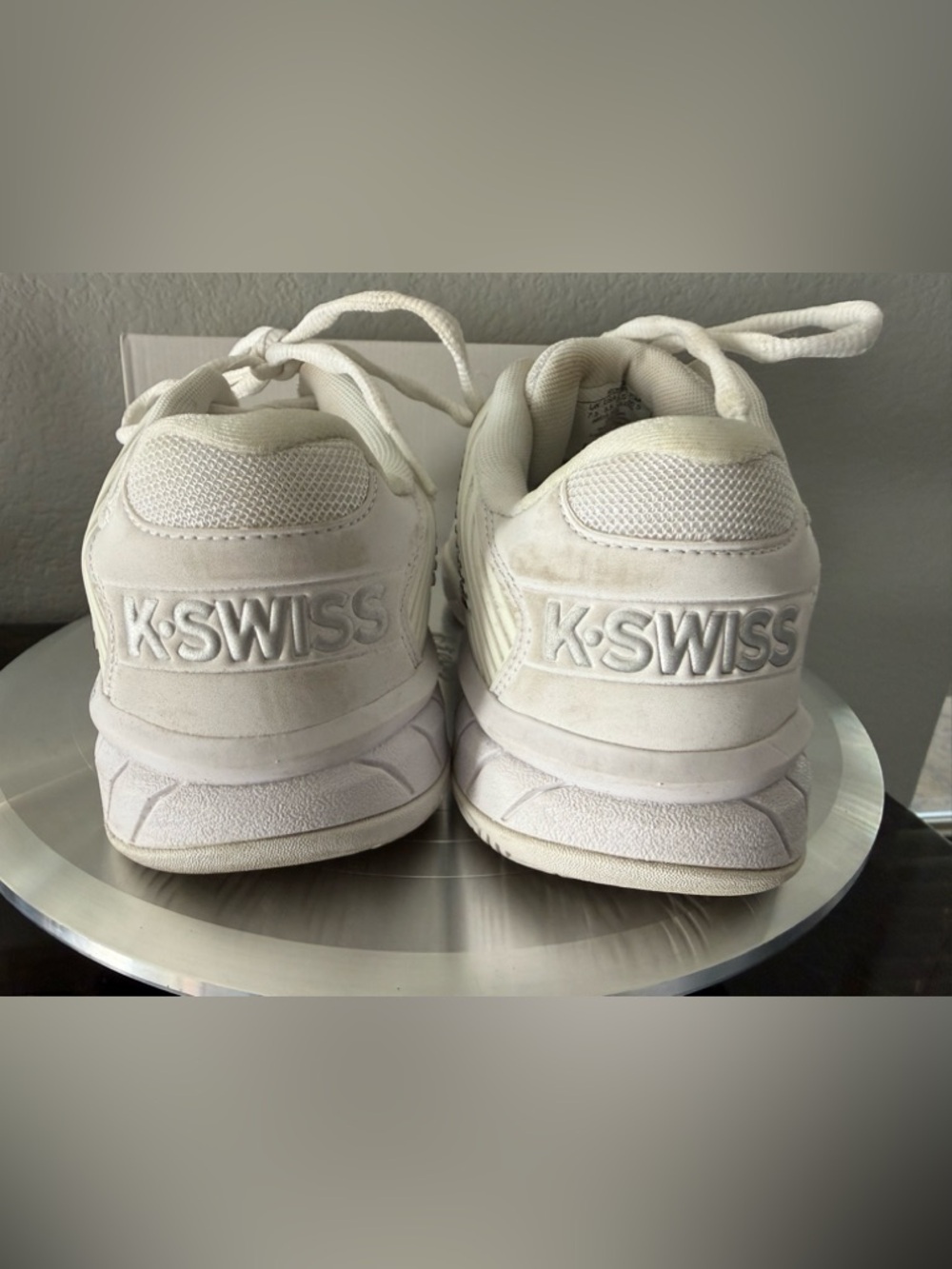 EUC K-Swiss Hypercourt Express 2 Women’s 9.5 Tennis/Pickleball Court Shoes - Picture 3 of 10